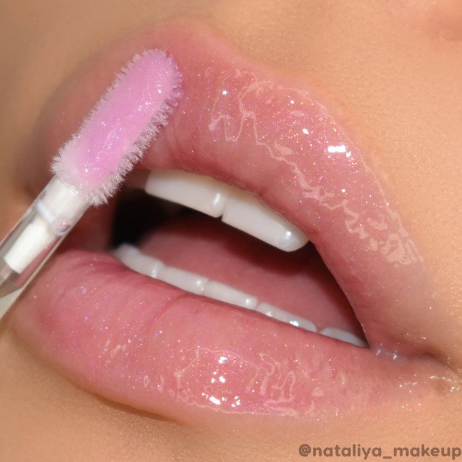 Reign Check Lux Lip Oil - Image 2