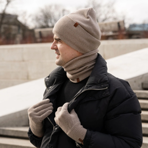 A new European and American style knitted hat and gloves set; a warm knitted hat with a cold-resistant brim, suitable for autumnwinter and outdoor sports - Image 7